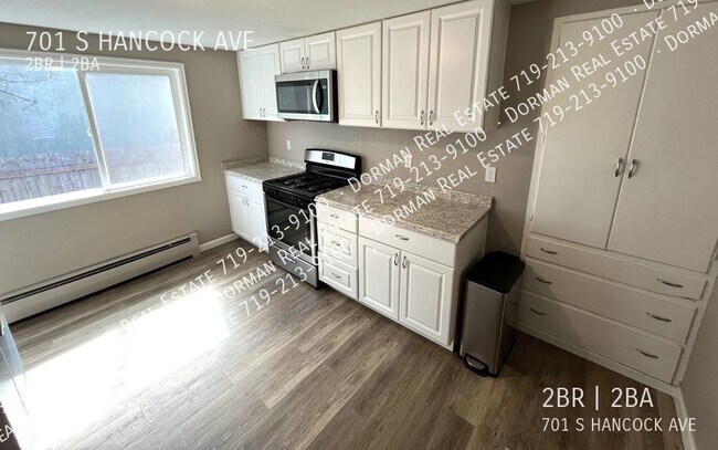 Building Photo - 2 Bedroom Rancher!