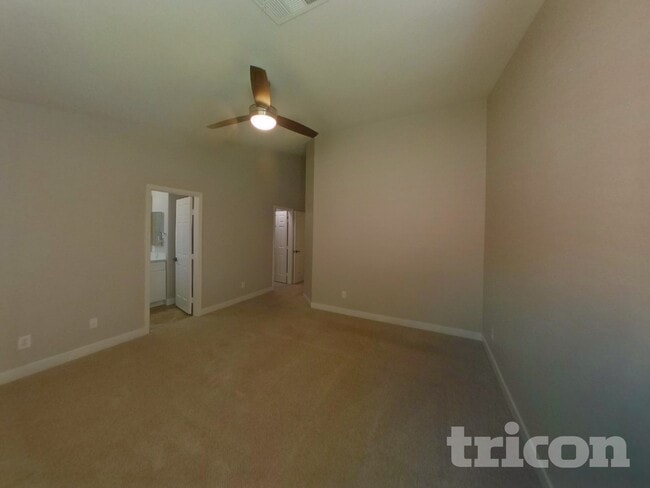 Building Photo - 508 Country Hill Dr