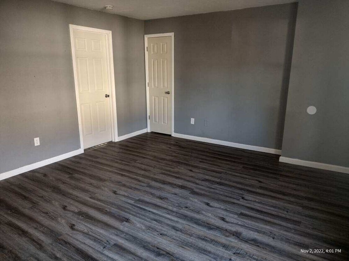 Foto principal - 418 E Bryan St