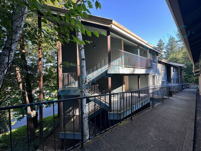 Building Photo - 10160 SE Talbert St