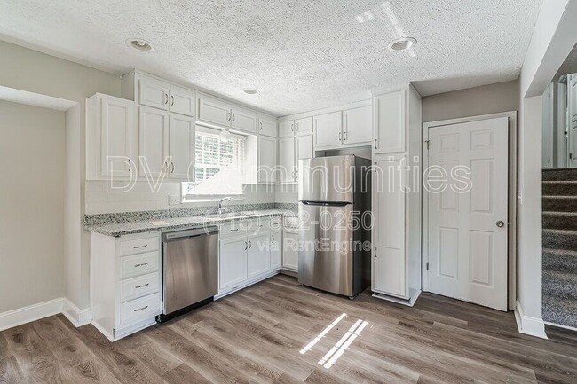 Building Photo - 4780 Bell Cir SE