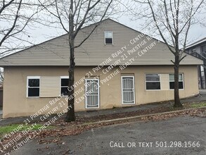 Building Photo - 1205 Valmar St