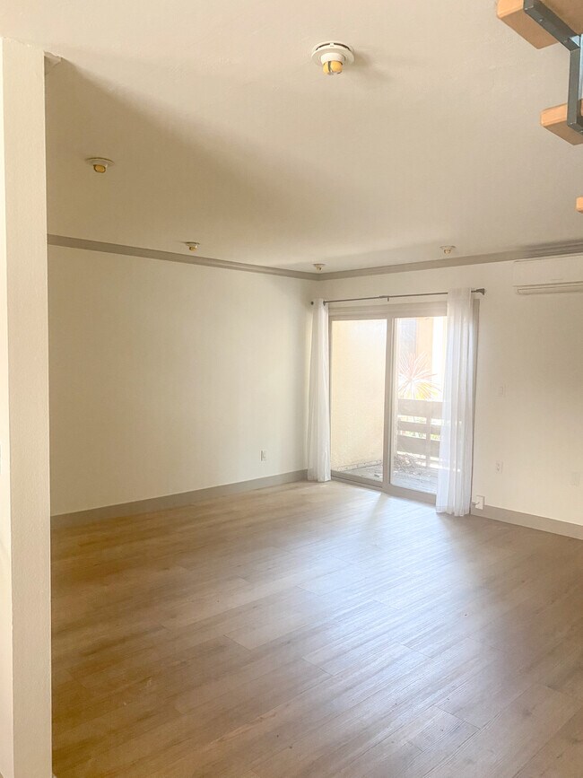 Living Room with Patio - 2666 Worden St
