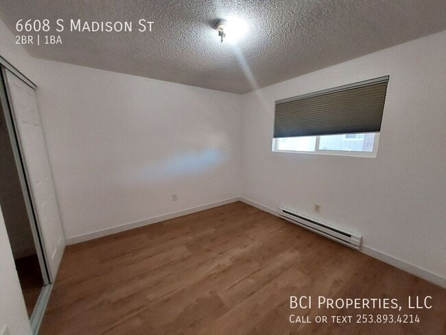 Foto del edificio - 6608 S Madison St