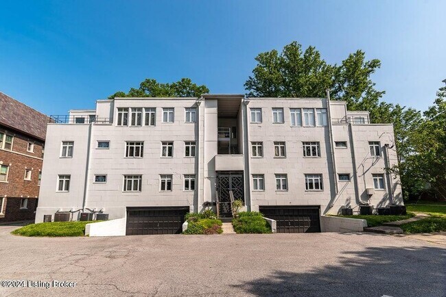 Foto del edificio - 2039 Douglass Blvd