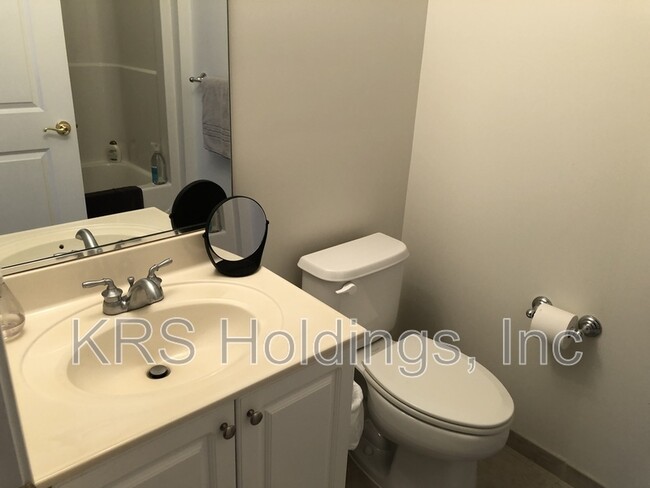 Building Photo - 941 Bolling Ave
