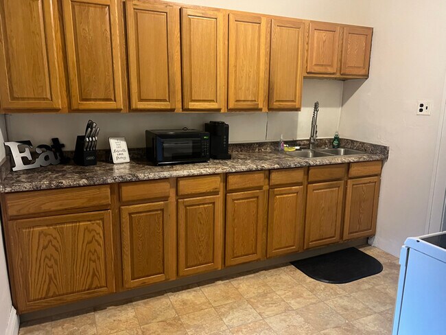 Foto del edificio - 508 Dickenson St