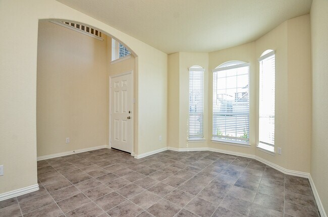 Foto del edificio - 5118 Brookshire Pass Dr