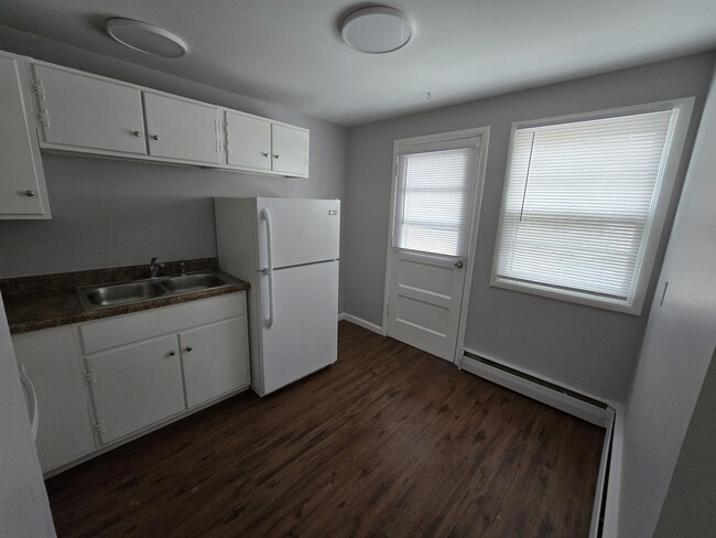 Building Photo - 4500 Dewey