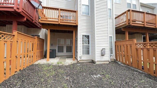 Foto del edificio - Fantastic 3 Bed 3.5 Interior Brick Townhom...