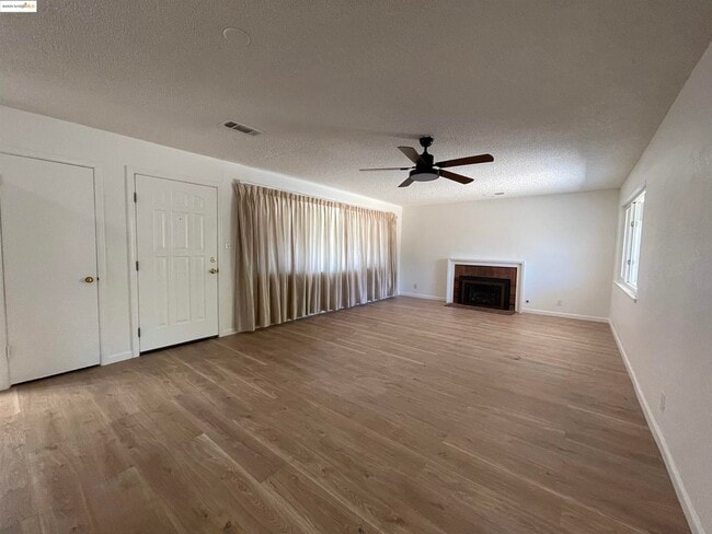 Building Photo - 3206 Fitzpatrick Dr