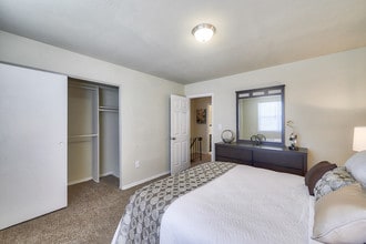 Northwest Townhomes photo'