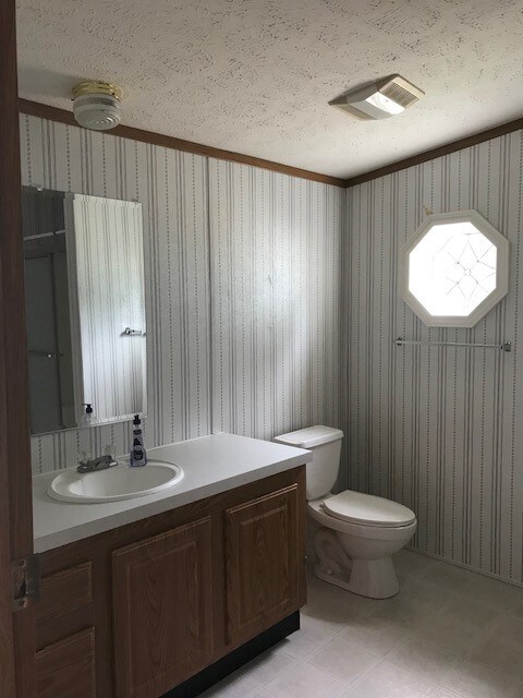 Building Photo - 372 Sandy Brook Dr
