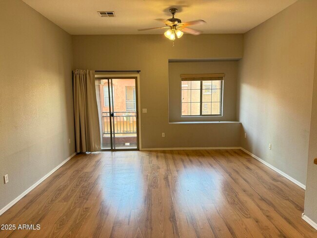 Foto del edificio - 17150 N 23rd St