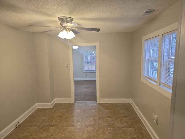 Foto del edificio - 3 Bedroom 2 bath house Near Prisma Health