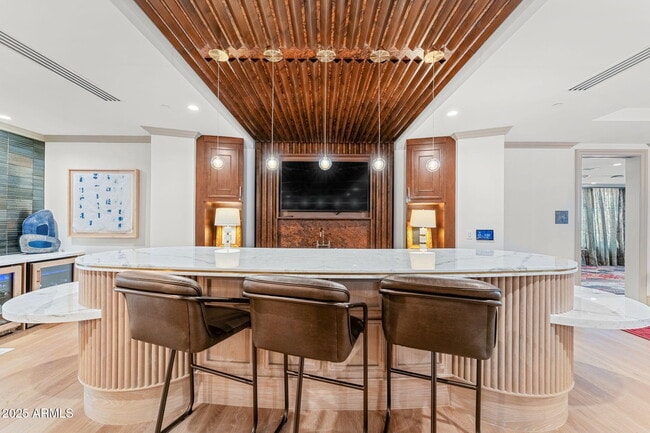 Foto del edificio - 4240 E Camelback Rd