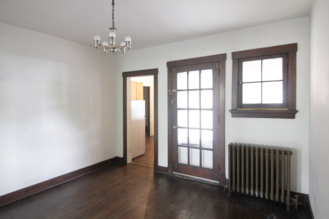 Building Photo - 704 S Trenton Ave