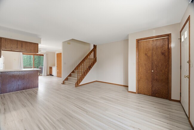 Foto del edificio - 1355 W Hiawatha Dr