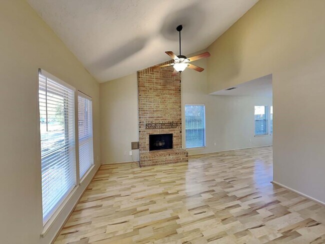 Building Photo - 164 Maple Branch St