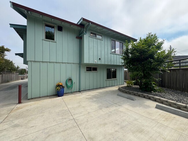 Foto del edificio - 514 Shaw Ave