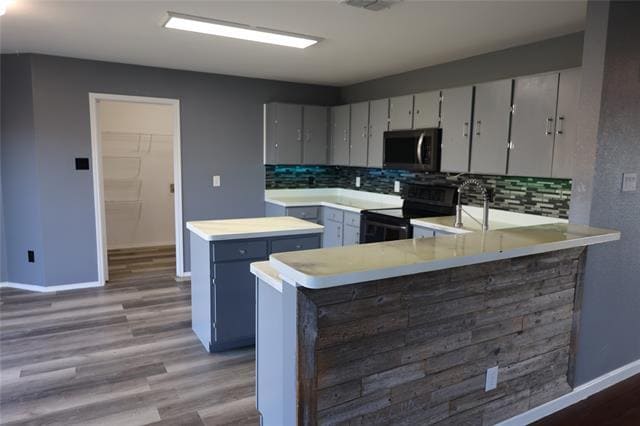 Foto del edificio - 1714 Elm St