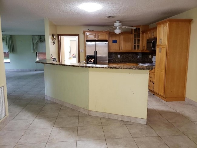 Building Photo - 1518  Lee Court