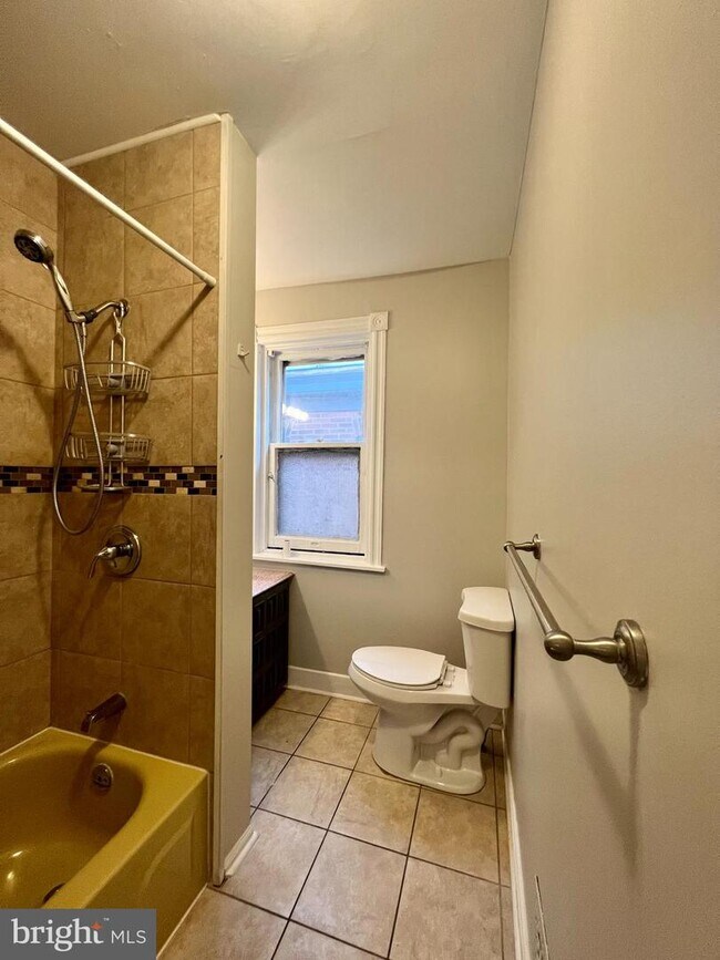 Foto del edificio - 1323 N Dupont St