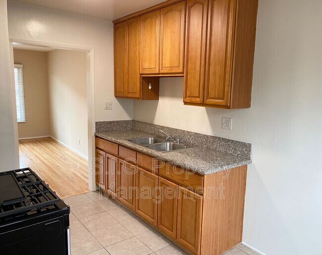 Foto del edificio - 3610 W Chandler Blvd