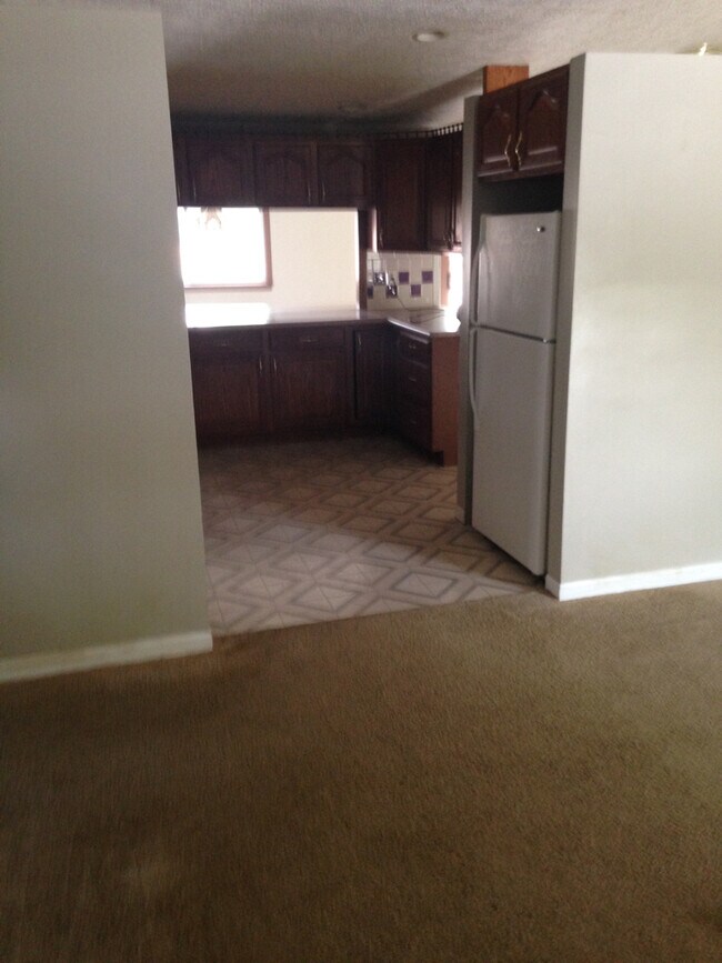 Foto del edificio - Large 4 Bed, 2 Bath Home