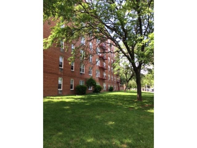 Primary Photo - 285 Mill Rd