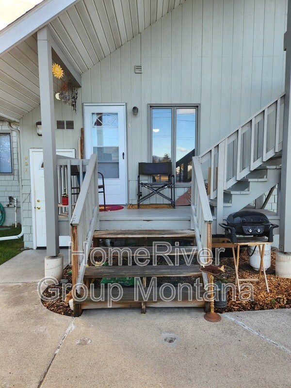 Foto del edificio - 724 Strand Ave