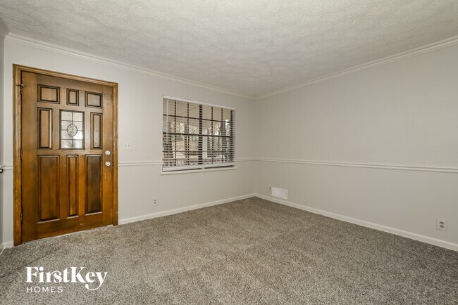 Building Photo - 367 Bedford St