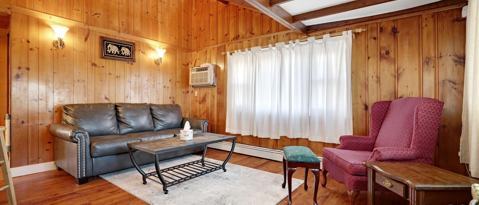 Foto del edificio - 300 Hurley Ave