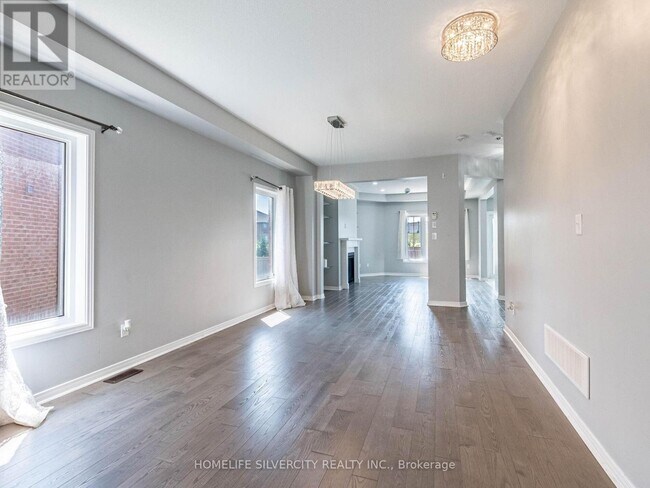 Building Photo - 42 Cookview Dr