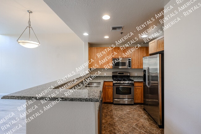 Building Photo - 16 W Encanto Blvd