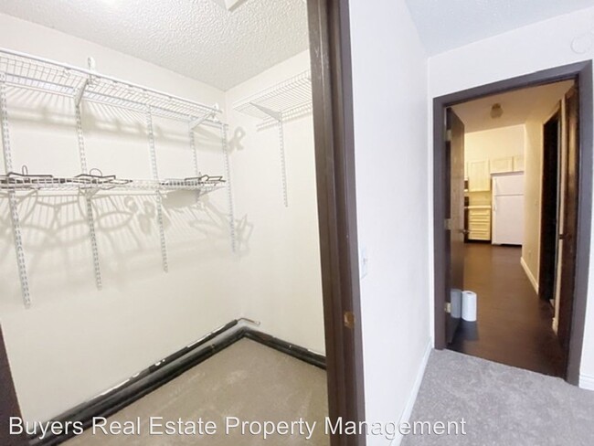 Building Photo - 8520 Boundary Ave