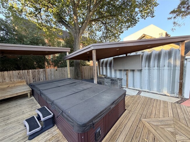 Building Photo - 3911 Barnes St