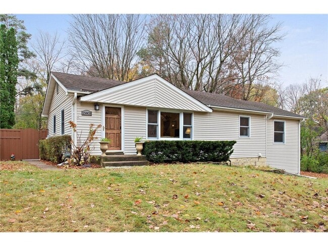 Building Photo - 15803 Sunset Rd