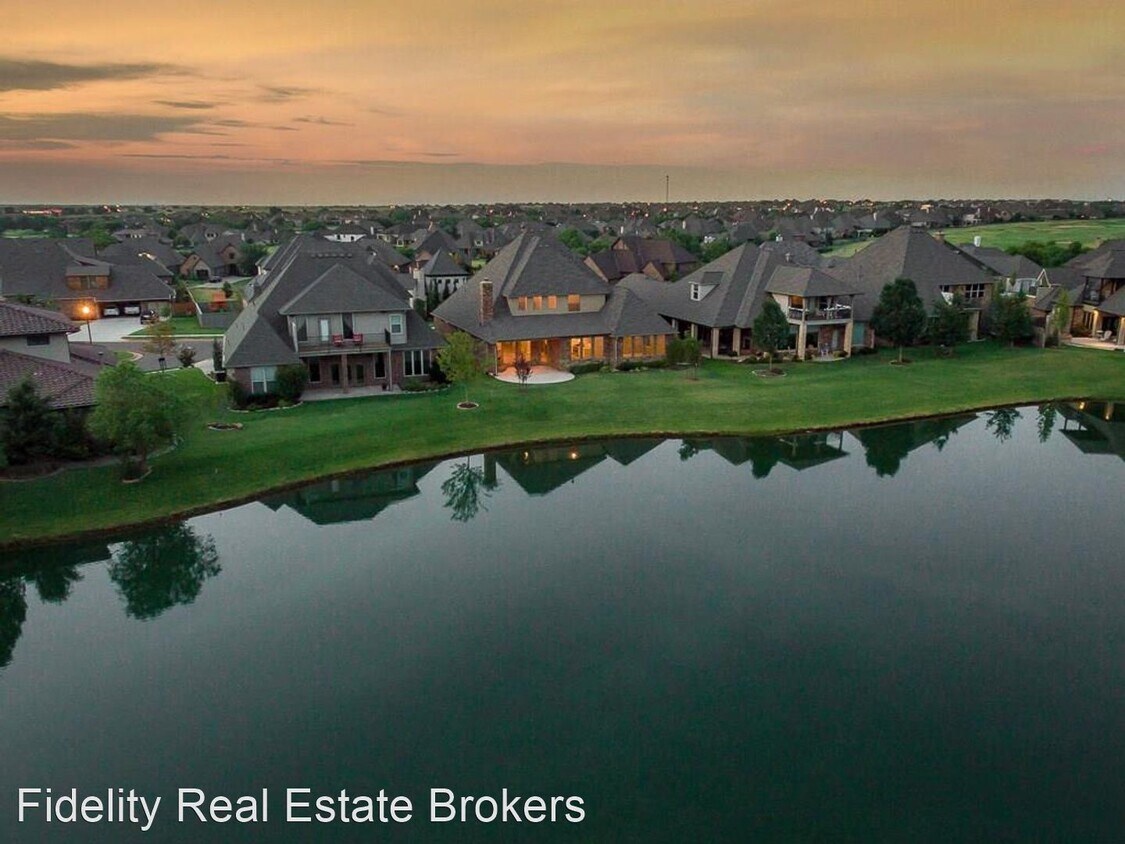 Foto principal - 3 br, 3.5 bath House - 16733 Little Leaf Ct.