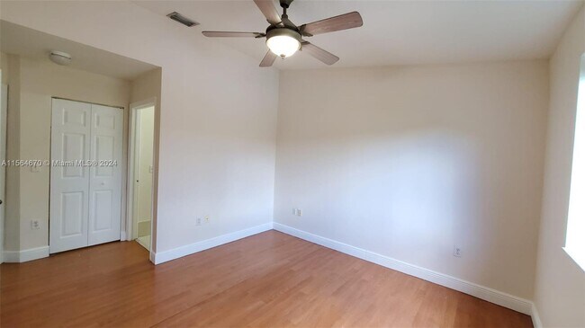 Foto del edificio - 640 NW 79th Ave