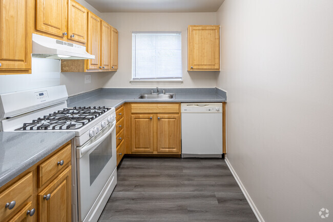 2BR, 1BA - 798SF - Cocina - Hunting Hills