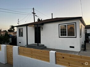 Building Photo - 2264 Smythe Ave
