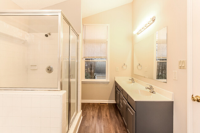 Foto del edificio - 4 Bedroom Charlotte Home