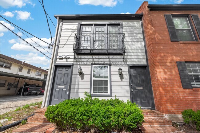 Foto del edificio - 2710 Mason St