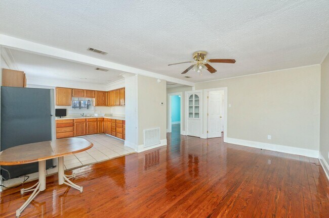 Building Photo - 7961 US-331