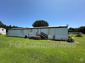 Building Photo - 2033 McKenzie Park Ln