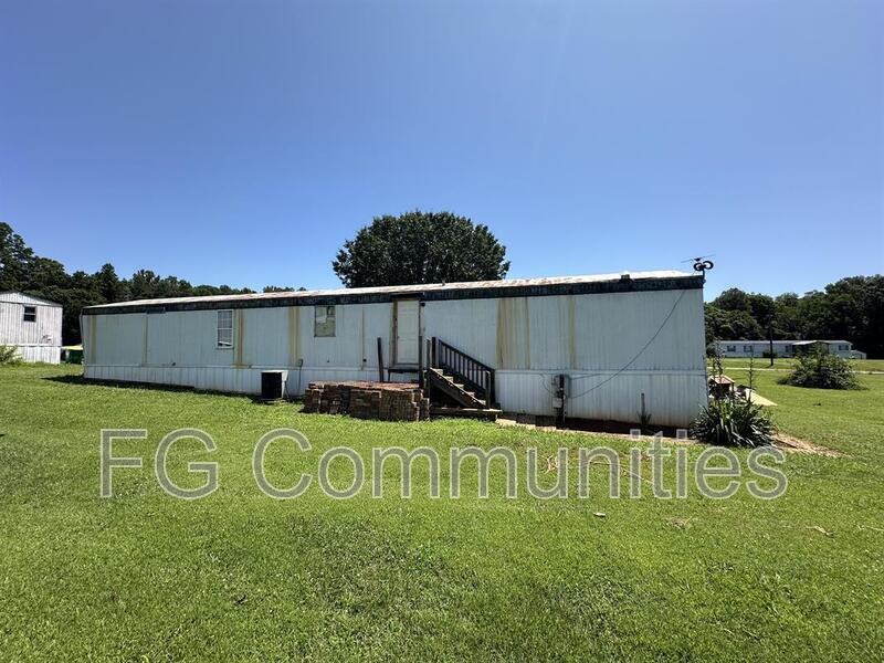 Primary Photo - 2033 McKenzie Park Ln