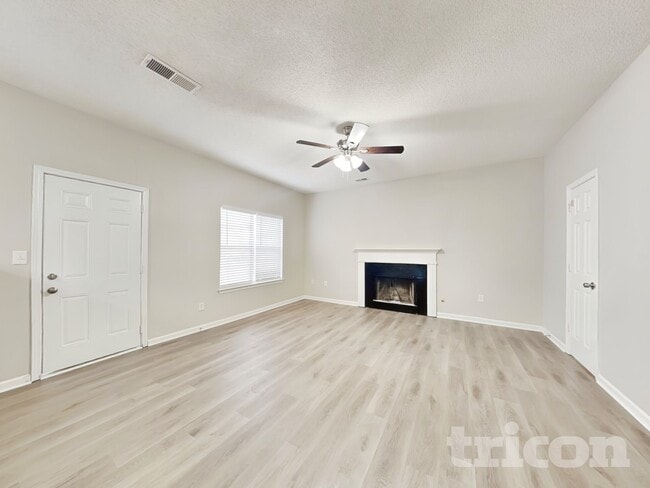 Building Photo - 2368 Rambling Way