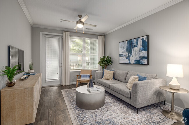1BR, 1BA, 801SF: Living Room - Atlantic on the Avenue
