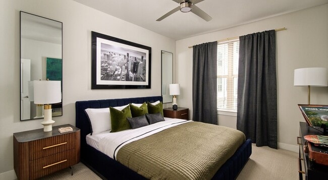 Foto del edificio - 16717 Westpark Dr